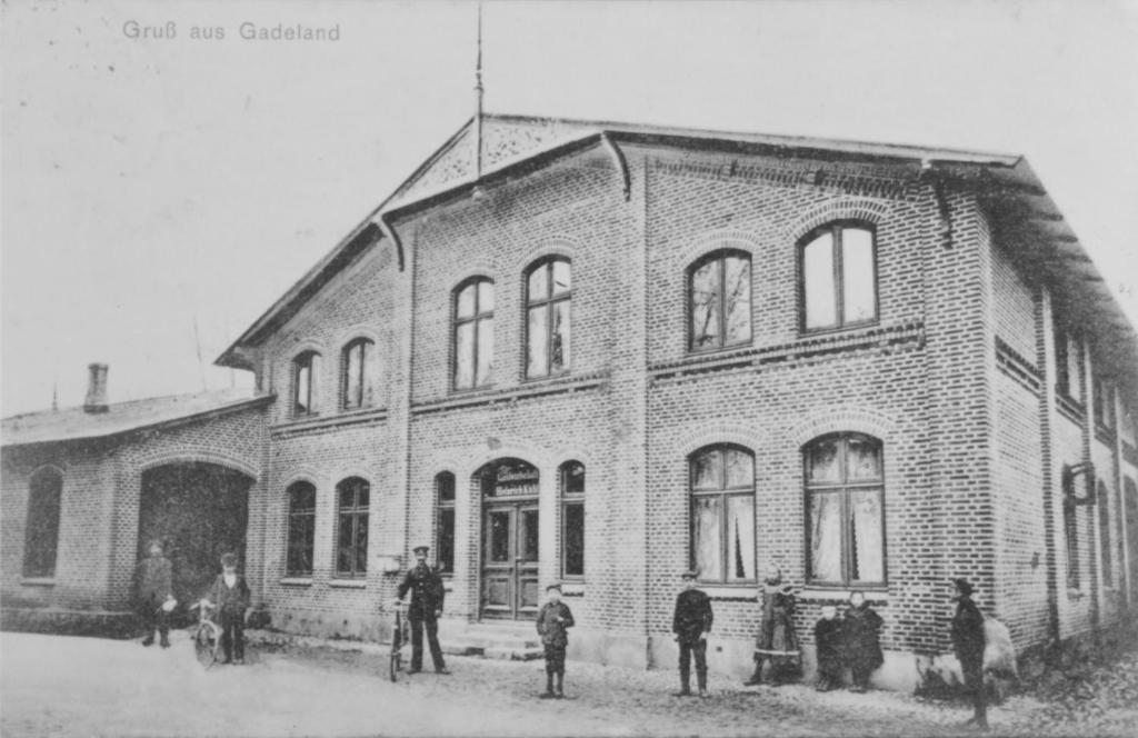 Hotel Kuehl Neumuenster Exterior photo